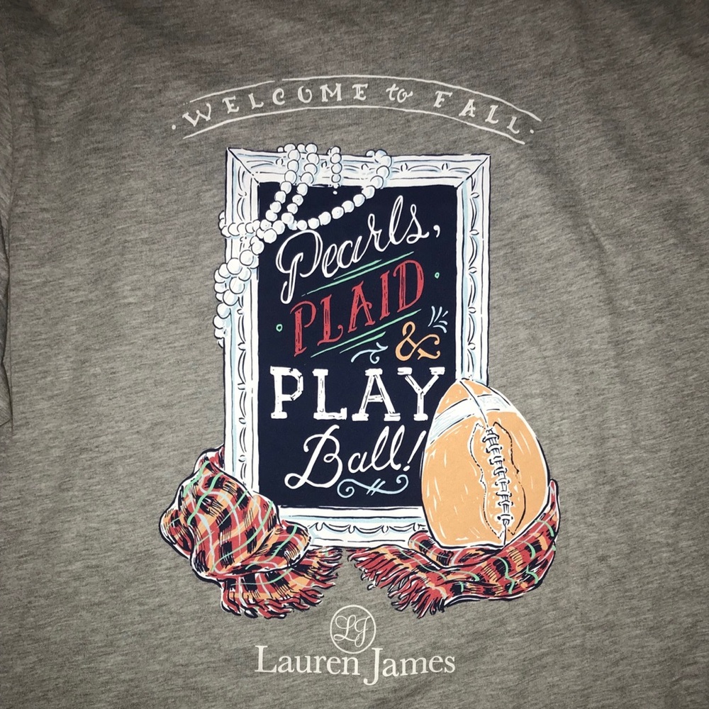 NEW WITH TAGS : Lauren James Tee